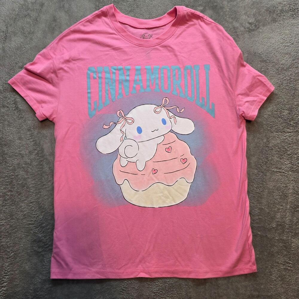 Sanrio Cinnamoroll Shirt Womens L Pink Cupcake Graphic T-Shirt Kawaii Cartoon